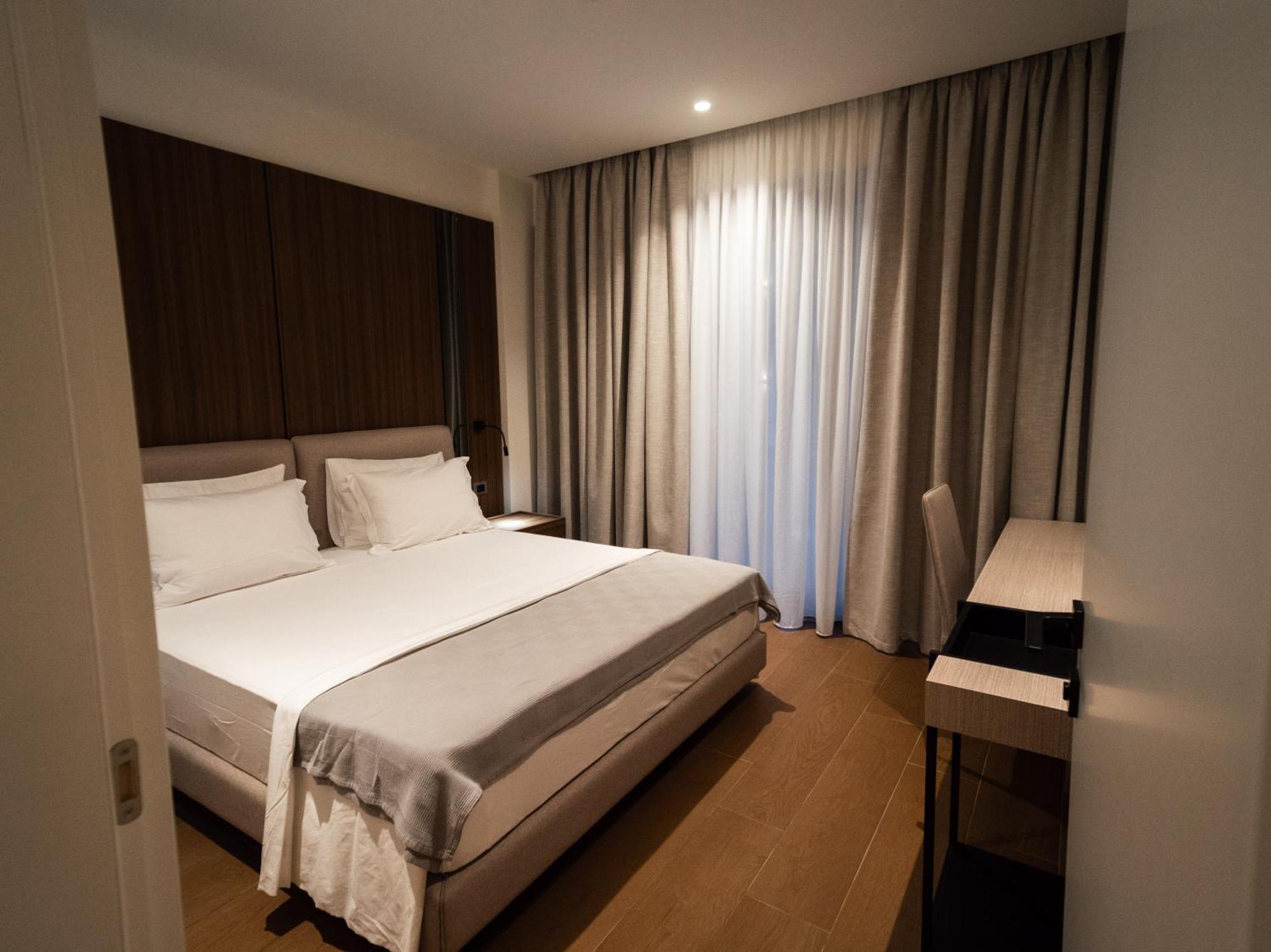 Jost Caravel Hotel Radhime Luaran gambar