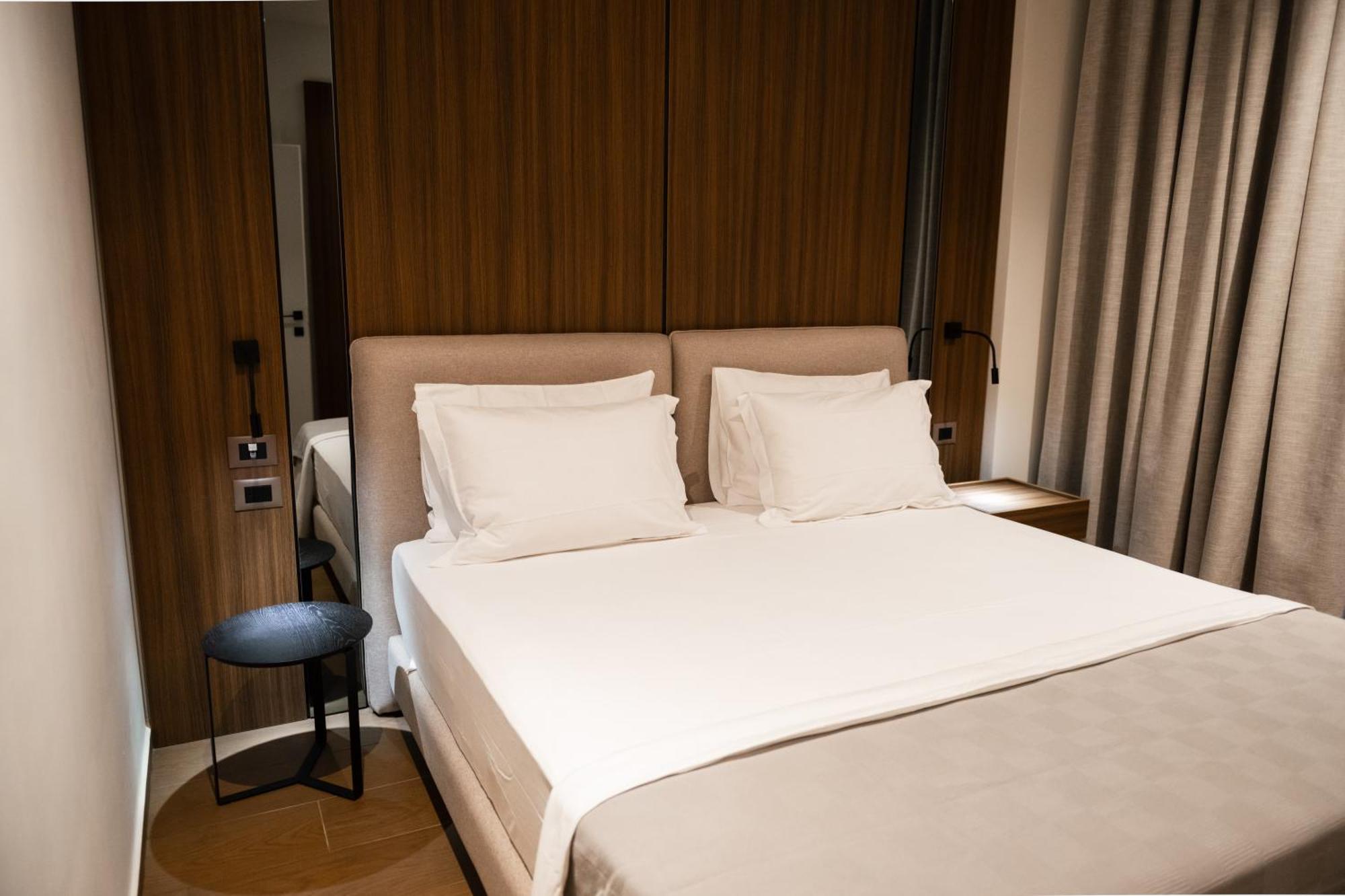Jost Caravel Hotel Radhime Luaran gambar