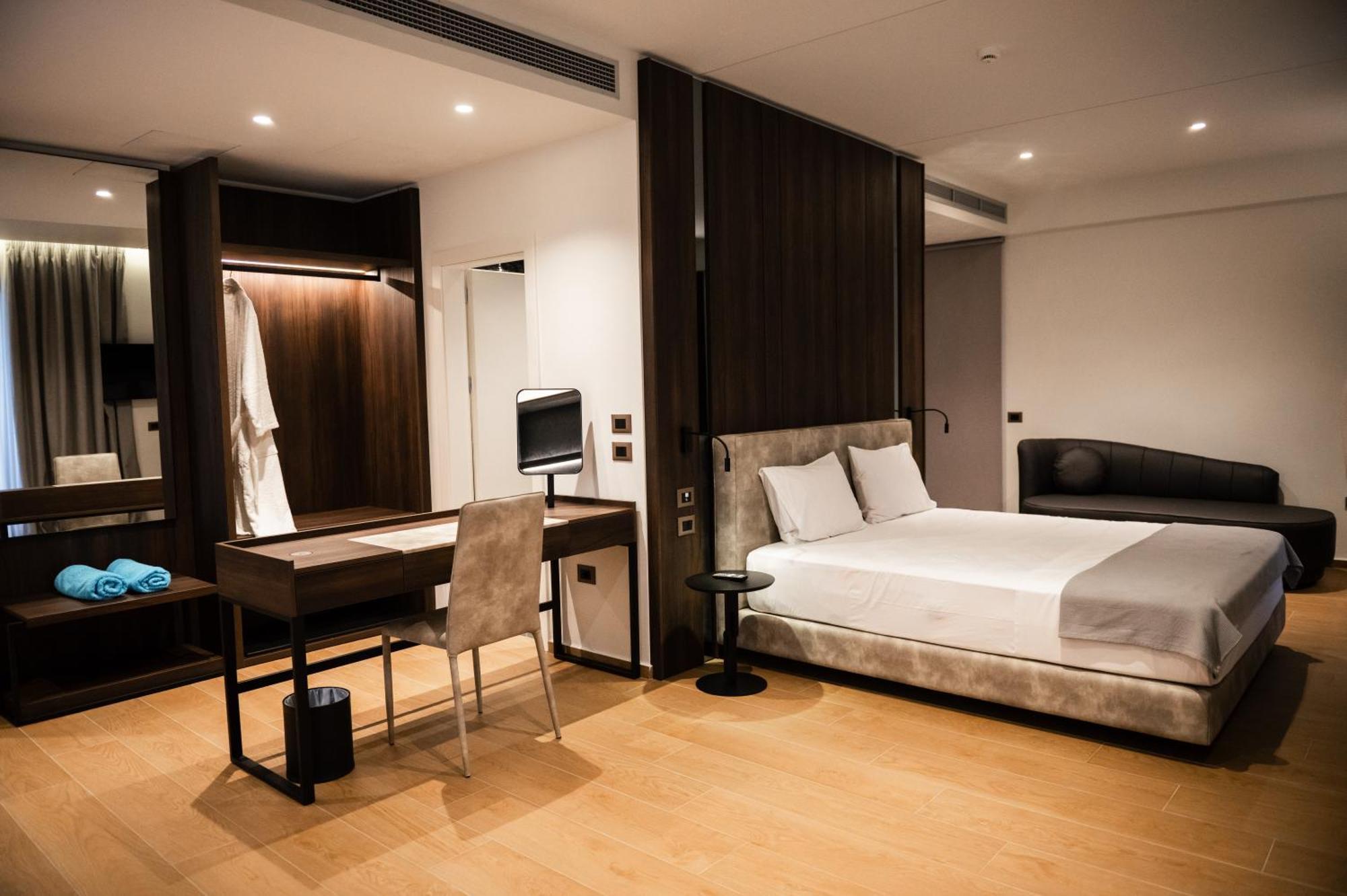 Jost Caravel Hotel Radhime Luaran gambar
