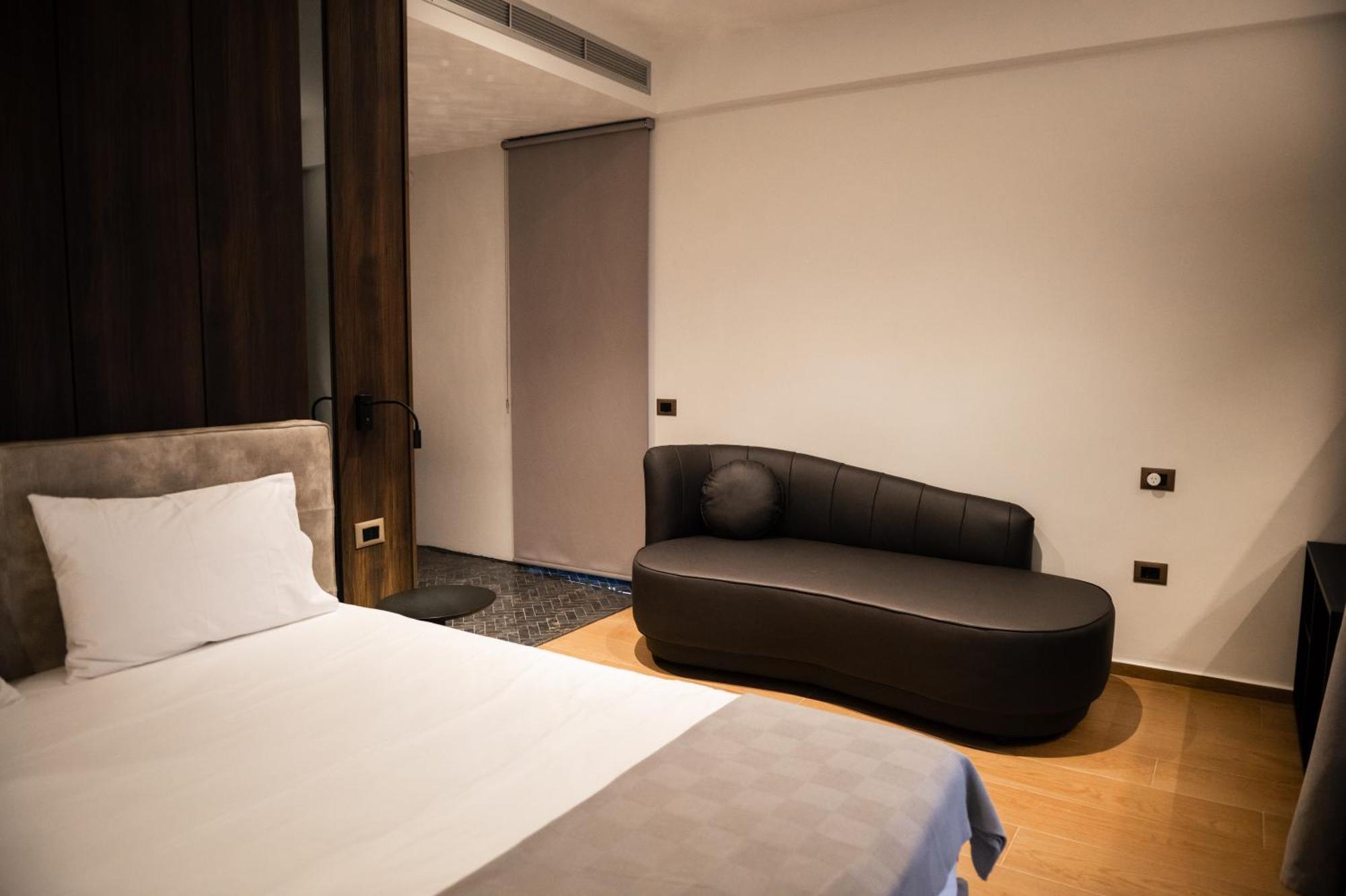 Jost Caravel Hotel Radhime Luaran gambar