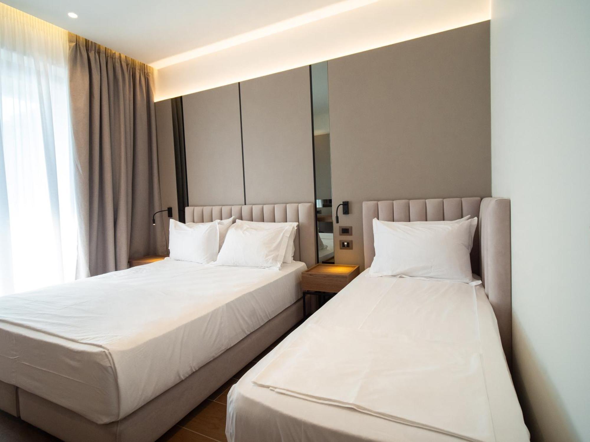Jost Caravel Hotel Radhime Luaran gambar