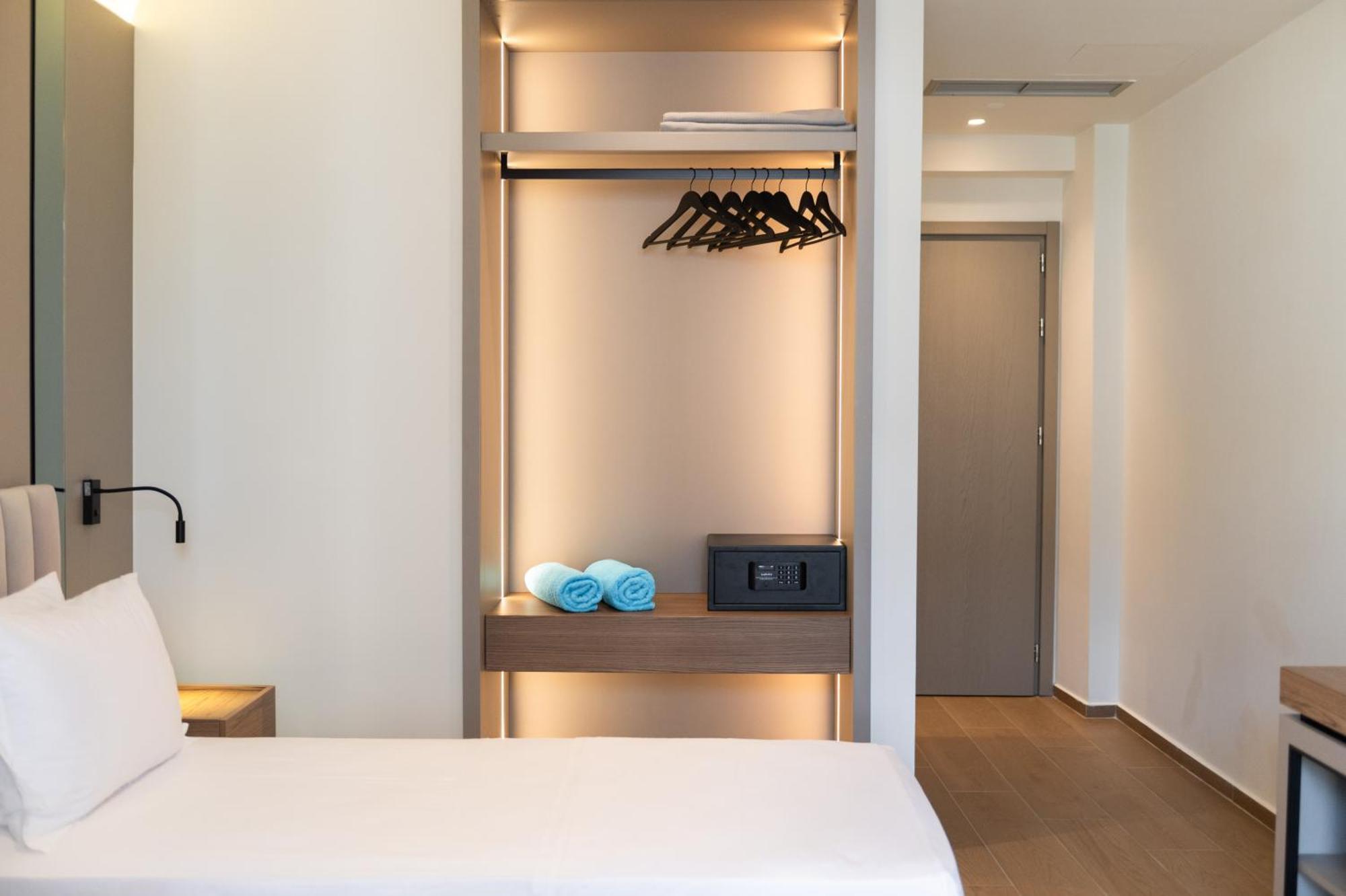 Jost Caravel Hotel Radhime Luaran gambar
