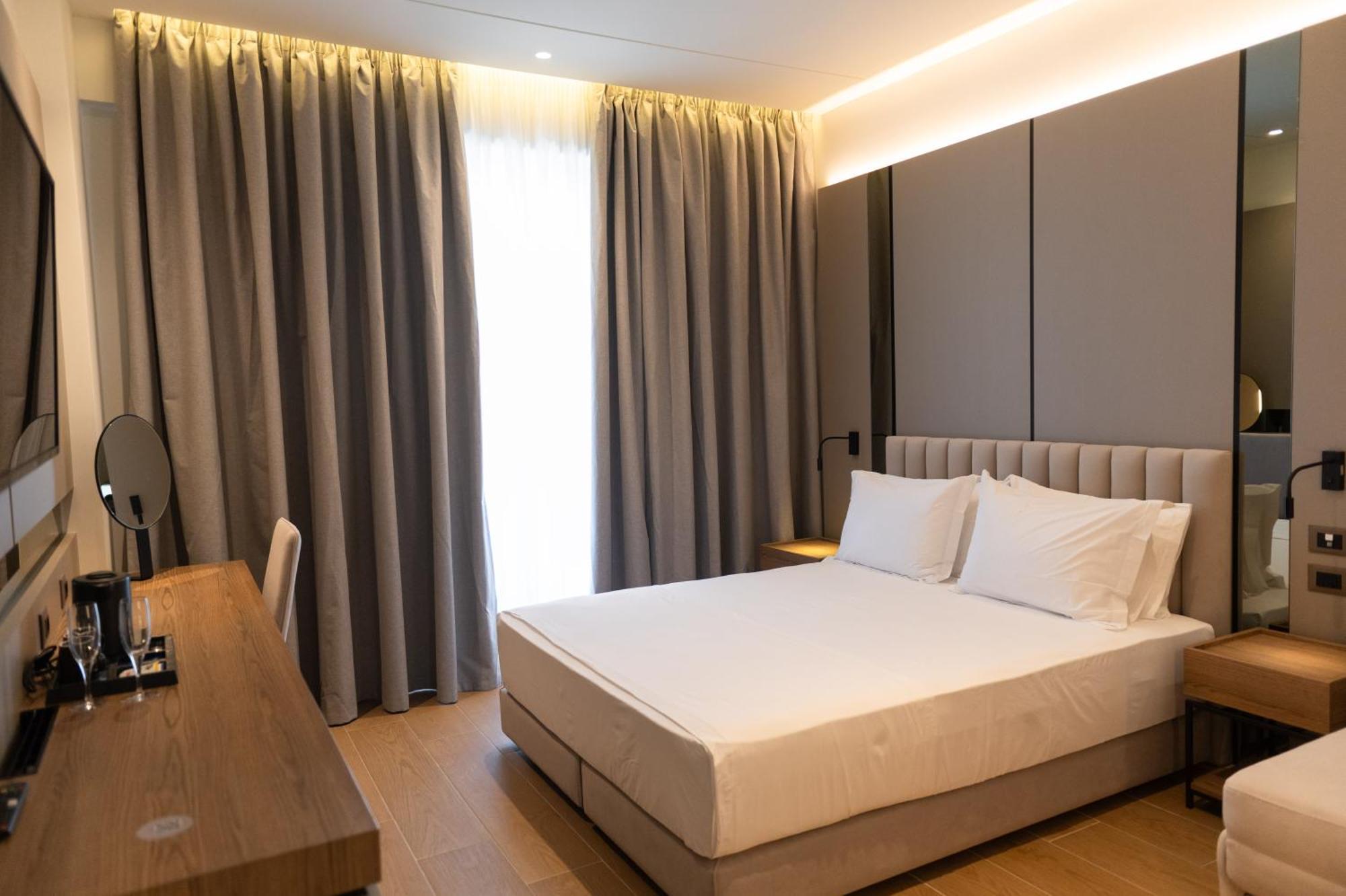 Jost Caravel Hotel Radhime Luaran gambar